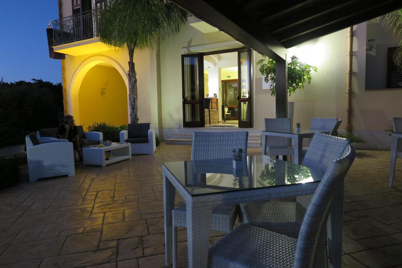 Trigrana Vacanze Hotel Castelluzzo Extérieur photo